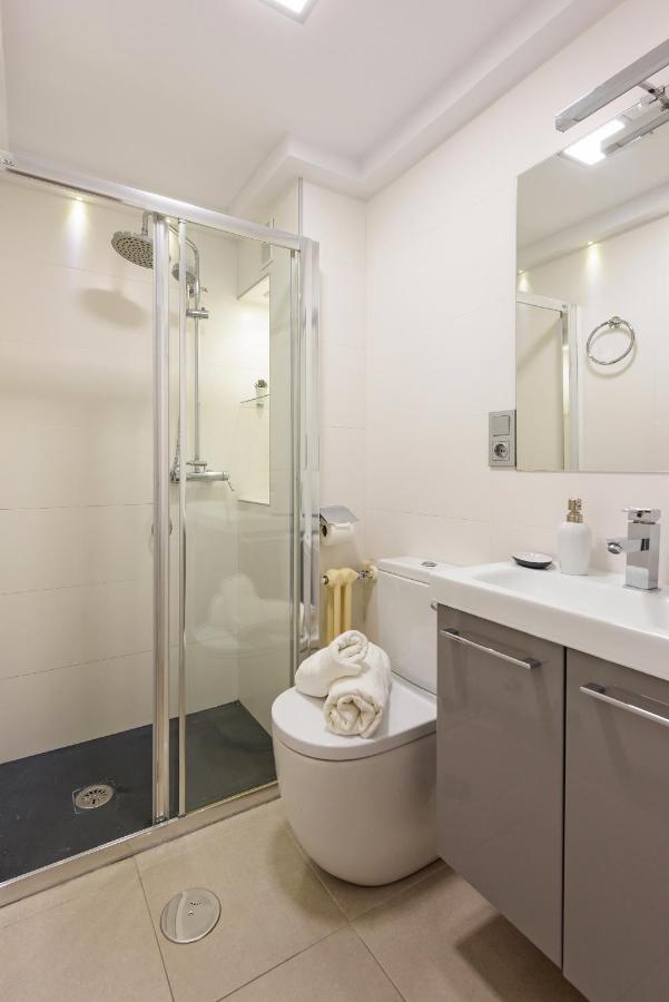 Apartamento Centrico Parking Aire Acondicionado Y Wifi Granada Esterno foto